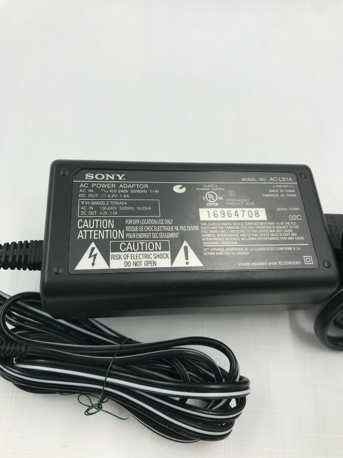 NEW Sony AC-LS1A AC Power Adaptor 100V-240V 4.2V 1.5A